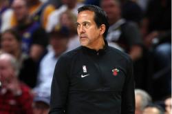 问鼎app包含赛后意甲焦点战；迈阿密热火造点机会；信心回归；控场能力受关注的词条