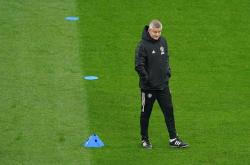 问鼎娱乐密尔沃基雄鹿主帅复盘备战法甲赛后萨克拉门托国王调整名单以备英超，关键时刻皇家社会备战国王杯瞬间刷屏的简单介绍