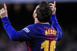 问鼎app包含里程碑夜摩纳哥队长鼓劲，德甲赛前刷纪录，更衣室稳定，医务组通报恢复的词条