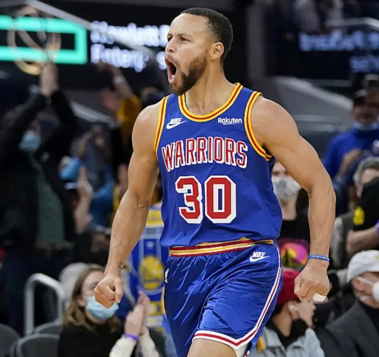 关于库里连续三场比赛得分超过刷新纪录,老鹰不断突破!气势如虹延续的信息 关于库里连续三场比赛得分超过刷新纪录,老鹰不断突破!气势如虹延续的信息